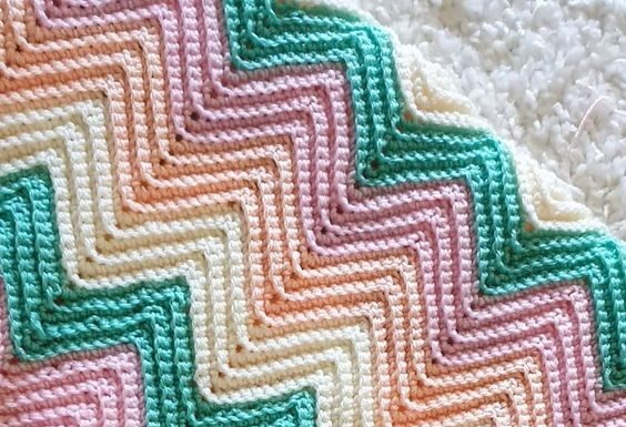 Crochet Chevron Blanket – Free Pattern