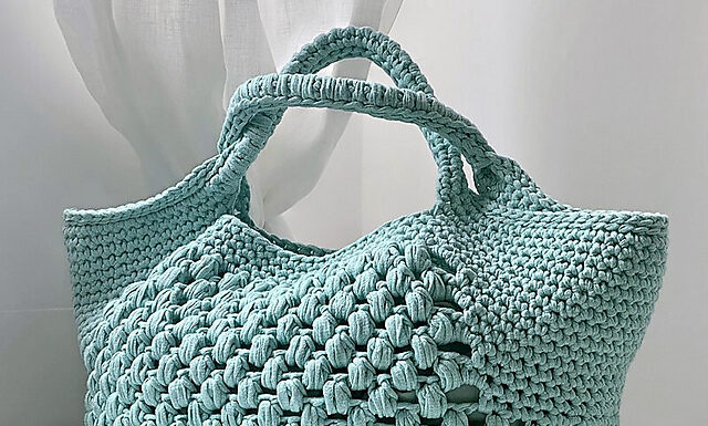 Valencia Bag – An Elegant and Functional Accessory