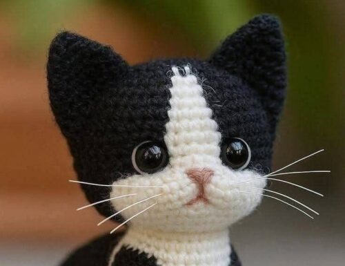 The Art of Amigurumi: How to Make Lovely Cats