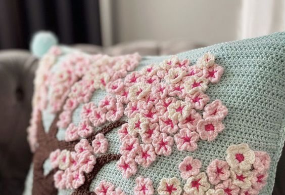 Patterns of Beautiful Crochet Cushion Ideas