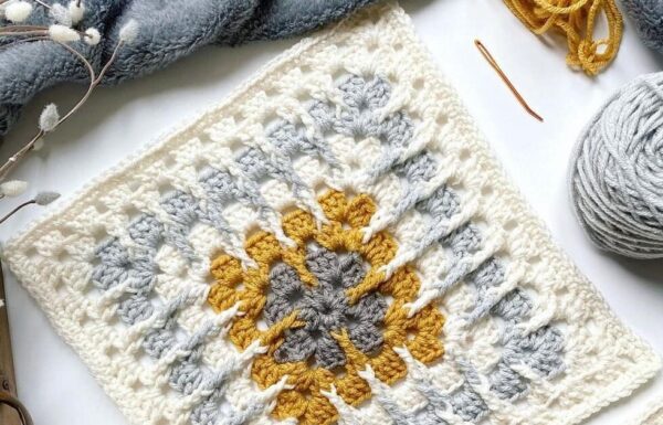 Solid Granny Square Blanket: A Beginner’s Guide
