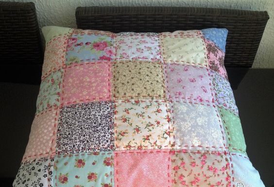 How to Make a Patchwork Pillow with Fabric Scraps