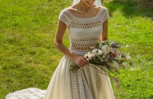Step-by-Step: Crochet Wedding Dress with Long Sleeves