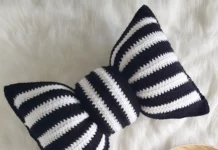 Free Pattern – Striped Bow Crochet Pillow